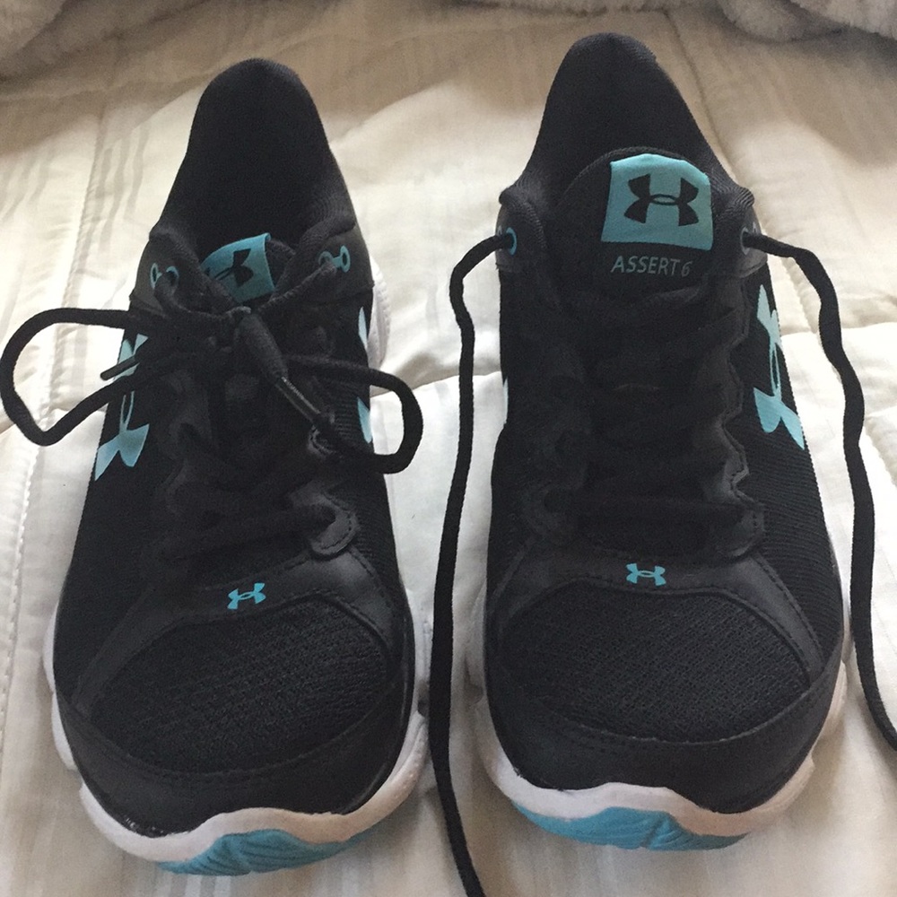 Sneakers- under armor